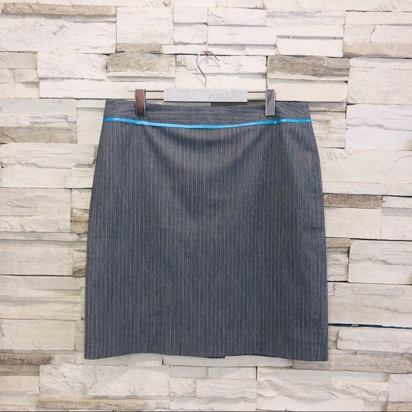 L’OFFICIEL/ WOMEN’S PINSTRIPED SUIT - Picture 5 of 11